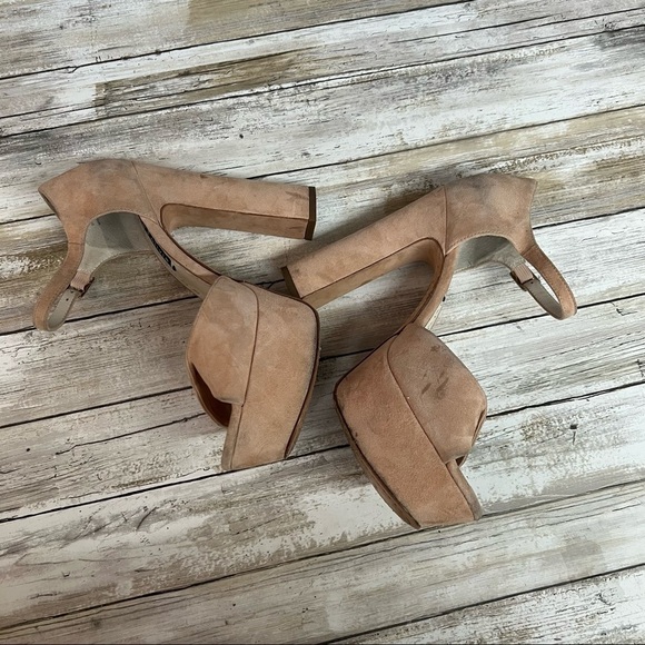 Alice & Olivia Layla Suede Platform Sandals - Picture 9 of 16